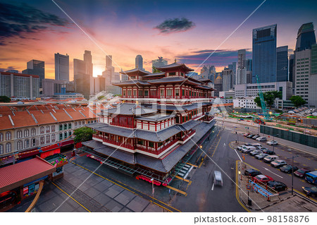 Buddha Tooth Relic Temple at sunrise in China town, Singapore. 98158876