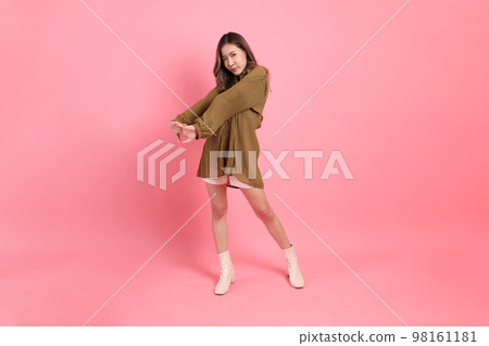 Cute Asian Woman Cute Asian Woman 98161181