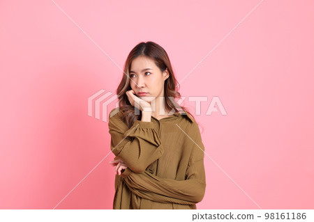 Cute Asian Woman Cute Asian Woman 98161186