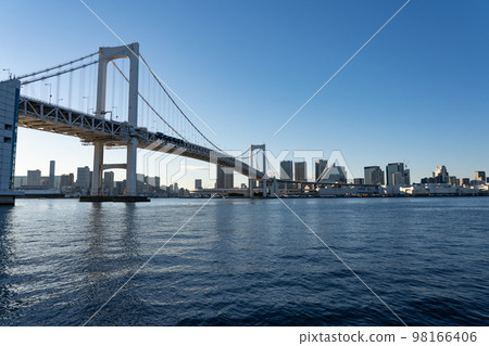 Rainbow Bridge at dusk <Tokyo Bay/January 2023> Rainbow Bridge at dusk <Tokyo Bay/January 2023> 98166406