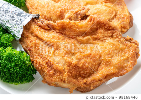Fried chicken (with bones). 98169446
