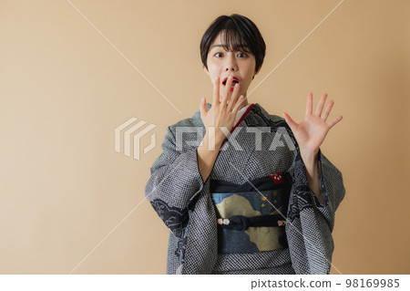 Black tie-dye visitor clothes 98169985