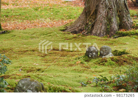Kyoto Ohara Sanzen-in Moss Garden and Jizo Kyoto Ohara Sanzen-in Moss Garden and Jizo 98173265
