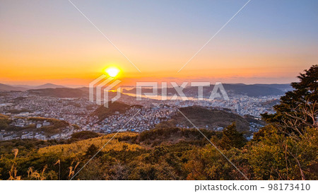 Nagasaki city, evening view 98173410
