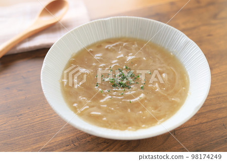 Onion soup Onion soup 98174249