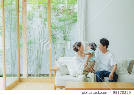 家庭的客廳 98178239