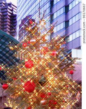 Yebisu Garden Place illumination Tokyo 98178667