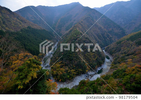 日野路谷（德島縣三好市西谷市） 98179504