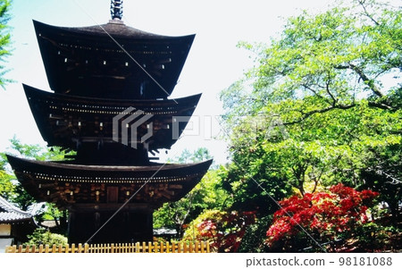 A three-storied pagoda called the unfinished pagoda 98181088