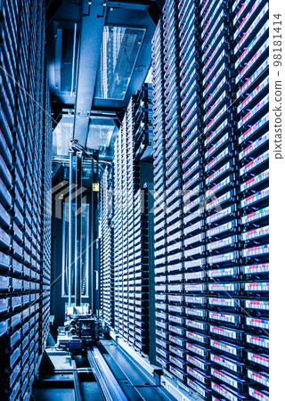 data storage towers filled with hard disks 98181414
