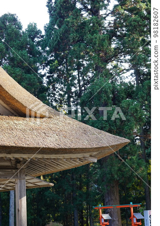 世界遺產中尊寺白山神社和能劇場 世界遺產中尊寺白山神社和能劇場 98182607