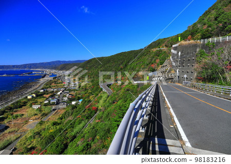 [Kochi Prefecture] Muroto Skyline in fine weather 98183216