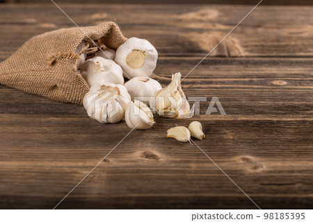 Garlic Garlic 98185395