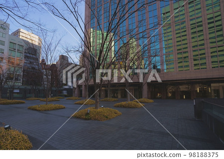 大阪Avanza堂島西側入口廣場 98188375