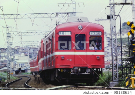 Keikyu 700 type 715 and 8 other cars, summer holiday schedule express, Yatsuzaka → Kanazawa Bunko, July 5, 1981, ED Keikyu 700 type 715 and 8 other cars, summer holiday schedule express, Yatsuzaka → Kanazawa Bunko, July 5, 1981, ED 98188634