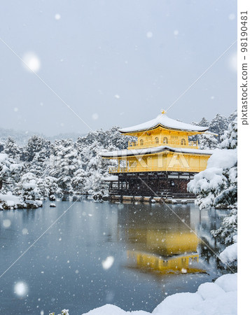 金閣寺雪景 98190481