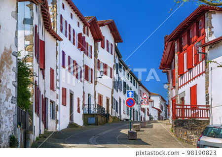 Street in  Espelette, Pyrenees-Atlantiques, France 98190823