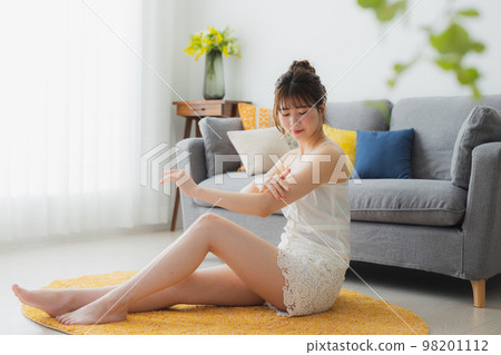 Body care image Body care image 98201112