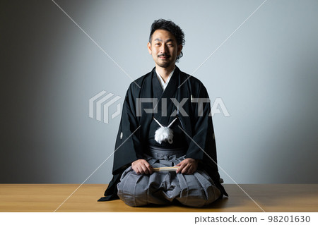 bearded man with montsuki hakama 98201630