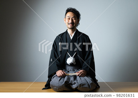 bearded man with montsuki hakama 98201631