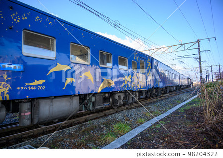 To SL Ginga Last Run From Tohoku Main Line Yahaba Station to Hanamaki Station, run without a head mark 98204322