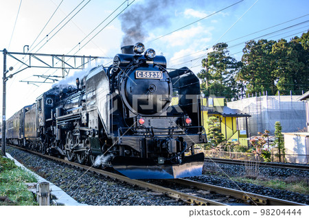 To SL Ginga Last Run From Tohoku Main Line Yahaba Station to Hanamaki Station, run without a head mark 98204444