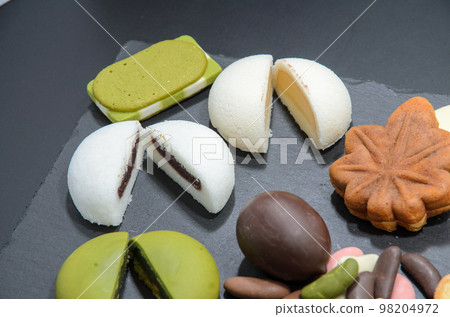A lot of Japanese sweets and Western sweets A lot of Japanese sweets and Western sweets 98204972