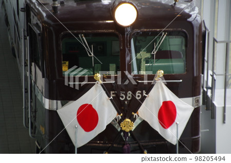 EF58 61 Rising Sun flag up at the Railway Museum 98205494