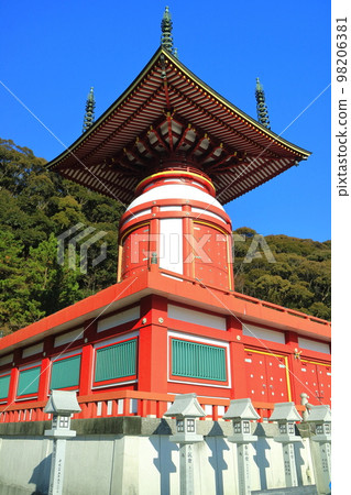 [德島]晴天的藥王寺寶塔（平佐） 98206381