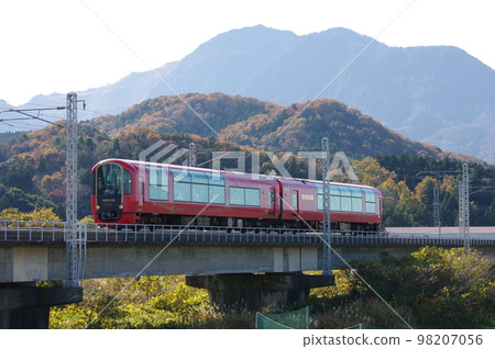 Echigo Tokimeki Railway Resort Setsugekka Himekawa Railway Bridge and Mt. Kurohime Echigo Tokimeki Railway Resort Setsugekka Himekawa Railway Bridge and Mt. Kurohime 98207056