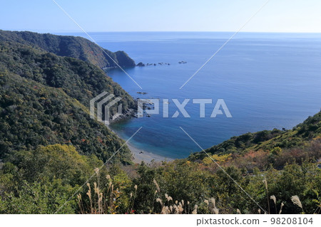 Yokonami Skyline View from Katabirazaki Winter (Kochi Prefecture) 98208104