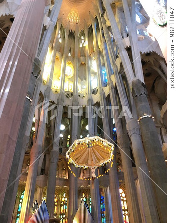 [Spain] Central Altar of the Sagrada Familia Cathedral (Barcelona) 98211047