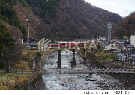 大糸線度假村雪月河7號姬川大橋開通65週年紀念 98213052