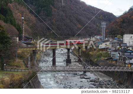 大糸線度假村雪月河7號姬川大橋開通65週年紀念 大糸線度假村雪月河7號姬川大橋開通65週年紀念 98213117