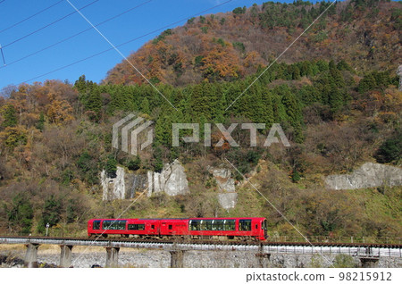 Commemorating the 65th anniversary of the opening of the entire Oito Line Resort Setsugetsuka Kotaki Railway Bridge Commemorating the 65th anniversary of the opening of the entire Oito Line Resort Setsugetsuka Kotaki Railway Bridge 98215912