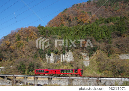 Commemorating the 65th anniversary of the opening of the entire Oito Line Resort Setsugetsuka Kotaki Railway Bridge Commemorating the 65th anniversary of the opening of the entire Oito Line Resort Setsugetsuka Kotaki Railway Bridge 98215971
