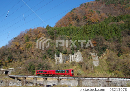 Commemorating the 65th anniversary of the opening of the entire Oito Line Resort Setsugetsuka Kotaki Railway Bridge Commemorating the 65th anniversary of the opening of the entire Oito Line Resort Setsugetsuka Kotaki Railway Bridge 98215978