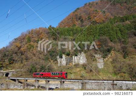 Commemorating the 65th anniversary of the opening of the entire Oito Line Resort Setsugetsuka Kotaki Railway Bridge Commemorating the 65th anniversary of the opening of the entire Oito Line Resort Setsugetsuka Kotaki Railway Bridge 98216073