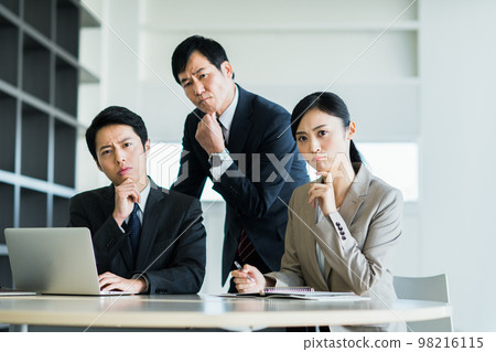 Business Business 98216115
