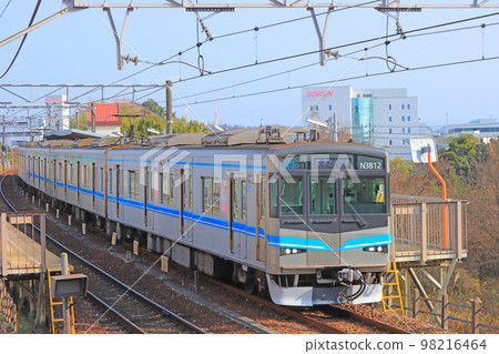 名古屋市交通局N3000號列車行駛在名鐵豐田線上的風景 名古屋市交通局N3000號列車行駛在名鐵豐田線上的風景 98216464