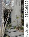 Entrance  98216999