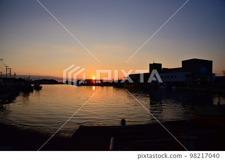 Evening view of Misaki fishing port on the Miura Peninsula 98217040