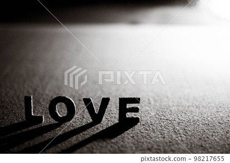 LOVE Monochrome 98217655