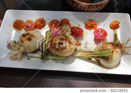 squid dishes in spain 98219035