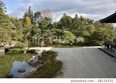 仁和寺御所庭園 新田北庭園 仁和寺御所庭園 新田北庭園 98219191