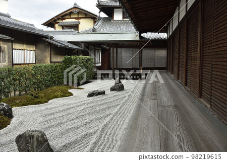 Quiet garden Zuihoin Daitokuji 98219615