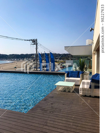 Scenery of a luxury villa overlooking the beach of Atami Scenery of a luxury villa overlooking the beach of Atami 98227633