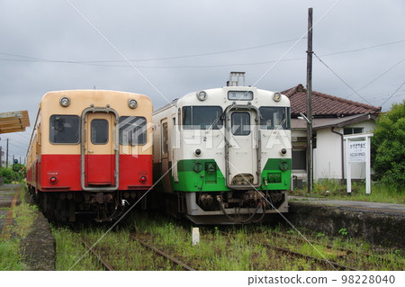Kominato Railway Kazusa-Yamada Station Train Exchange 98228040