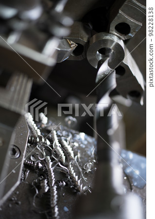 Drilling with lathe 98228138