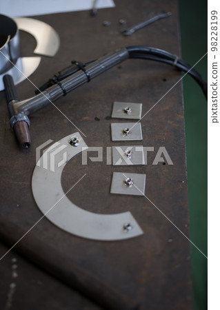Welding Stainless Materials Welding Stainless Materials 98228199
